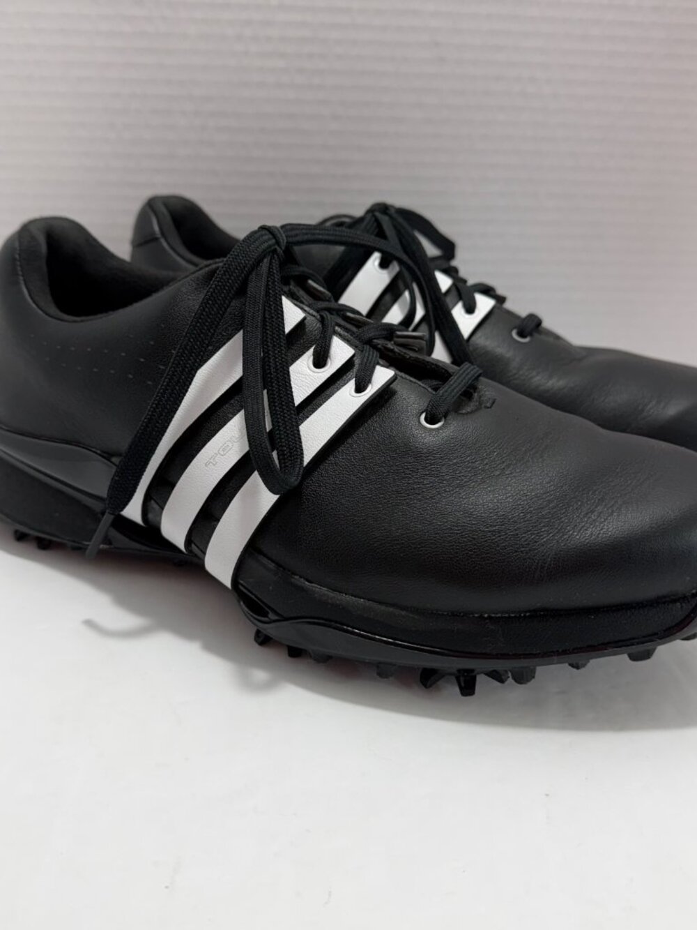 Adidas Tour360 24 Boost IF0246 Core Black/FTWR White Golf Shoe Size 7.5 **NOTE**
